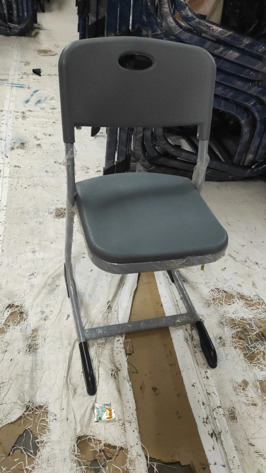 school or stadium chair iron with plastic - Image 3