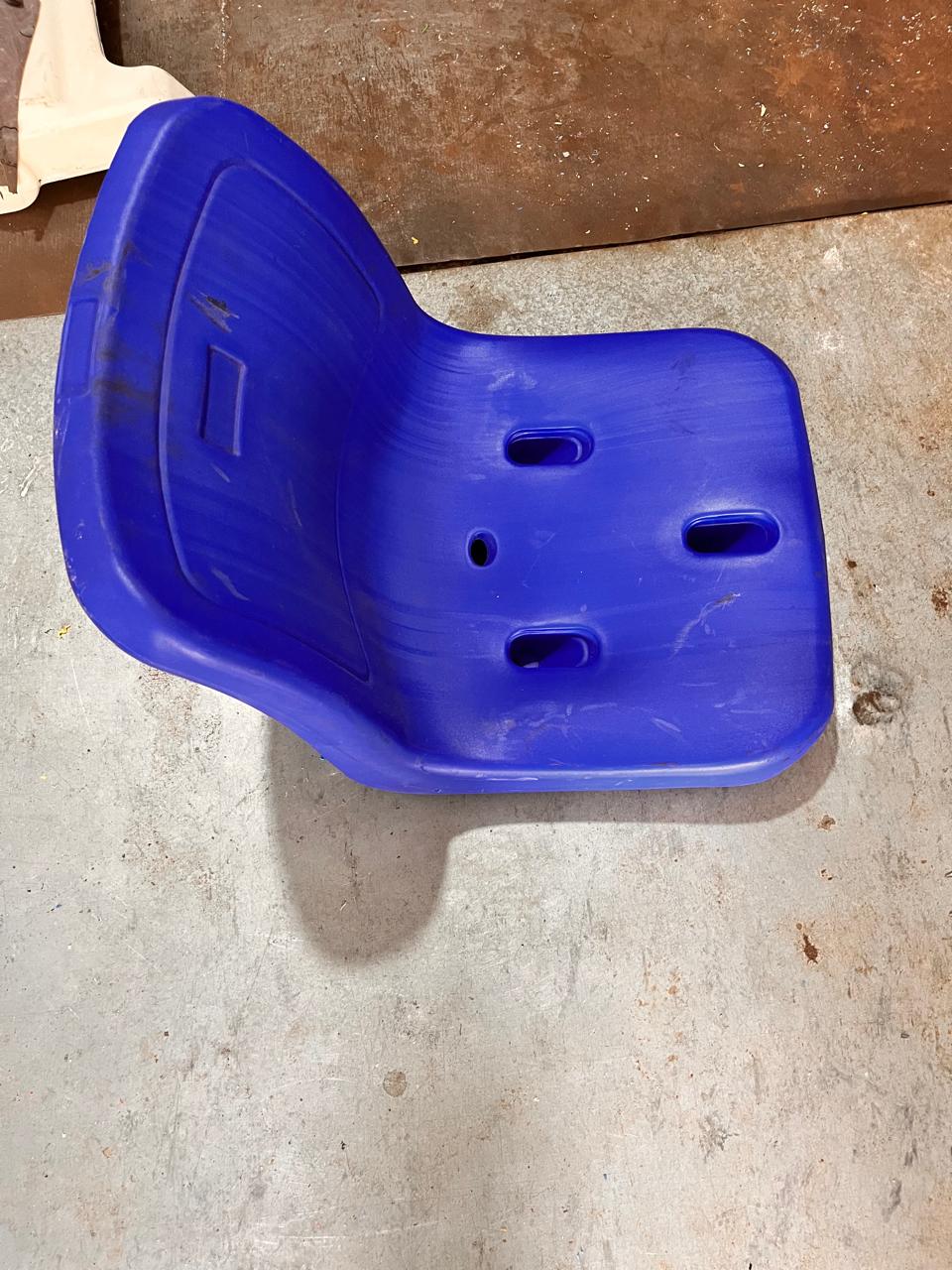 School or Stadium Chair Seat - Image 4