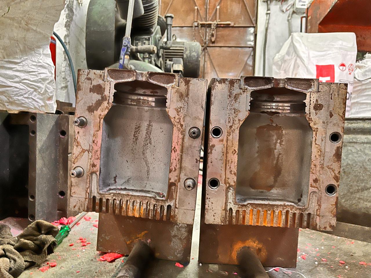 2 KG Ghee Jar Mould - Image 3