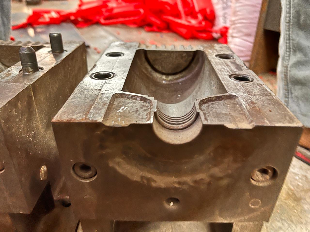 1 Liter Bottle Mould